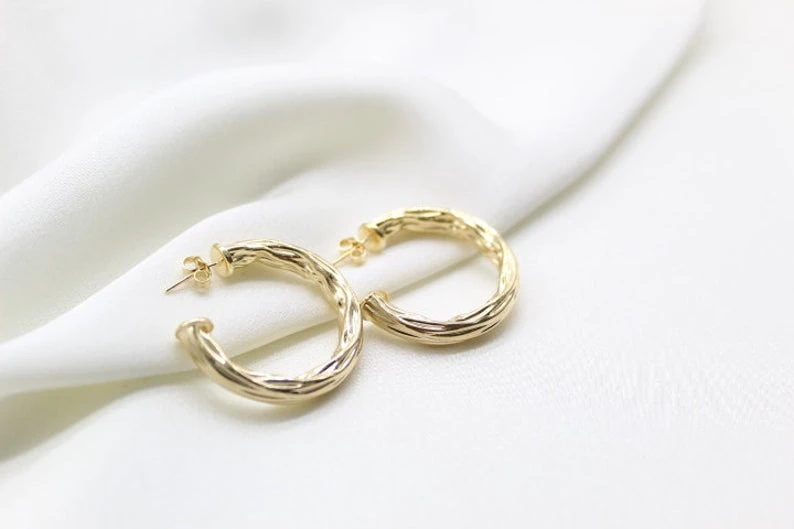 Medium Thick Hammered 18K Gold Hoops - Image 7